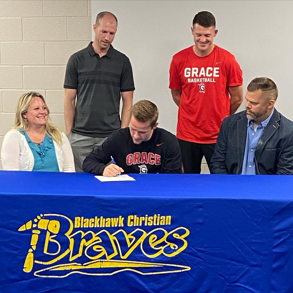 Marcus Davidson signs with Grace College